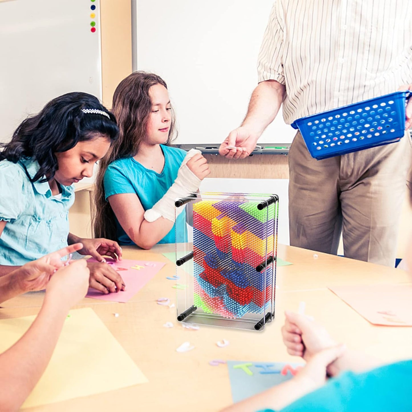 Hacaroa 2 Pack 3D Pin Art Toy, 8"x6" Plastic Pin Art Board Game Sensory Toy, Sculpture Craft Fun Creativity for Kids, Adults, Home, Office Decoration, Multicolor