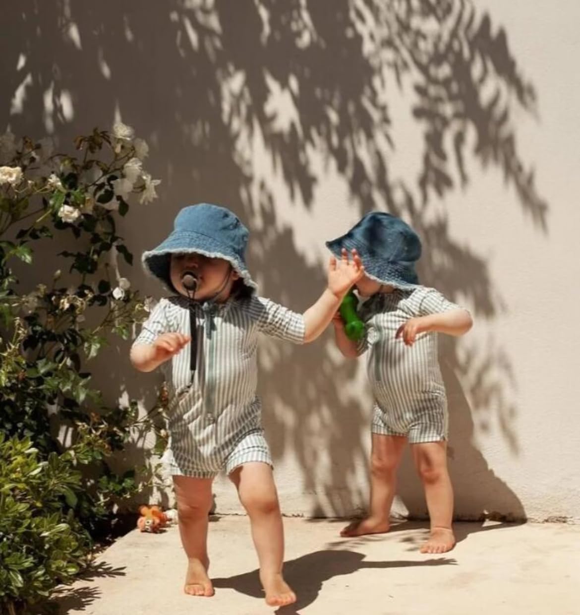 Boys One Piece Swimsuit Whale Dolphin Bathing Suit Zipper Rash Guard Kid Short Sleeve Swimwear Shark Beach Wear UPF50+