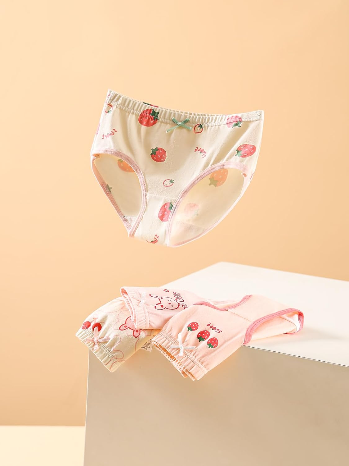 Haloumoning Girls Underwear Soft Cotton Underwear Toddler Girls Briefs Kids Comfy Panties,4-pack