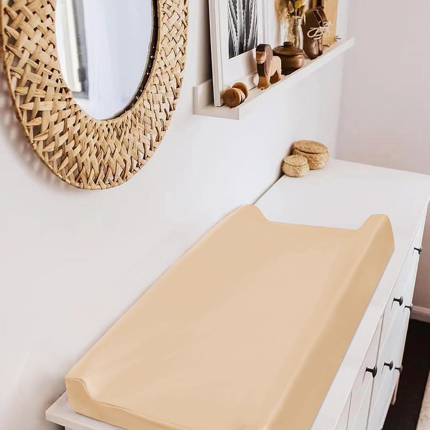 Owlowla Changing Pad Cover,Waterproof Changing Pad Covers-Soft Leather Diaper Changing Table Cover,Fits Standard Changing Pads for Baby Boy Girl（Beige）