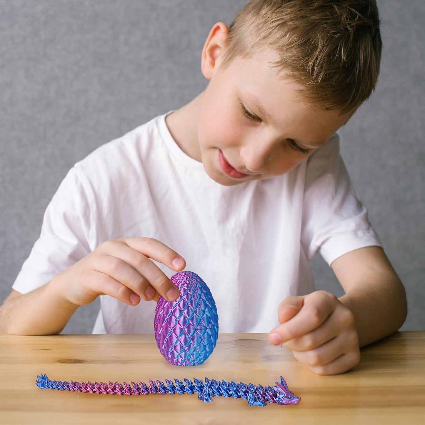 Small Dragon Eggs with Dragon Inside, 3D Printed Surprise Funny Gifts for Kids, Articulated Dragon Fidget Toys for Adults, Executive Desk Toys Office Room Décor (Gradient Light Purple-Red)