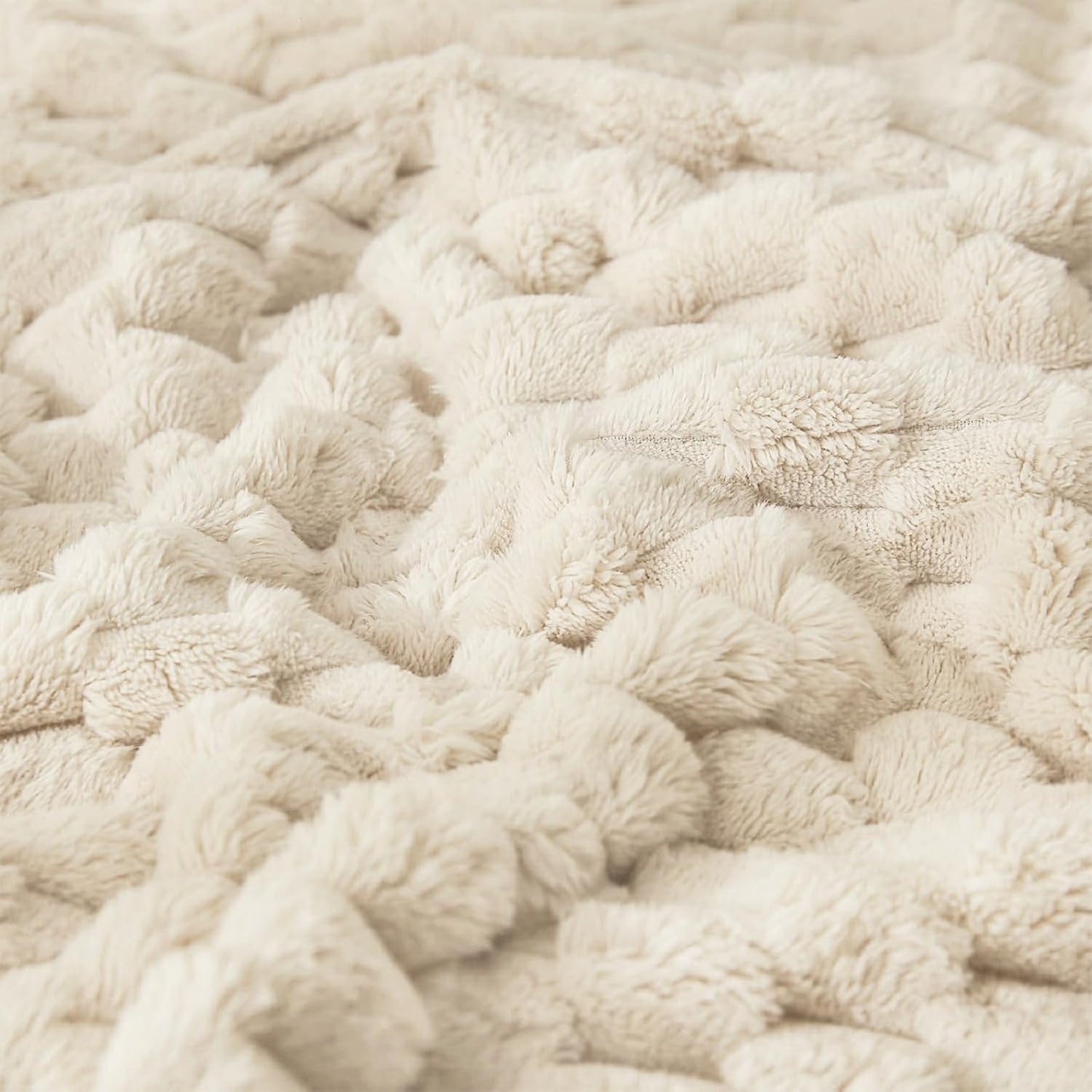 HOMRITAR Baby Blanket for Boys Girls 3D Flannel Fleece Fluffy Blankets for Baby Soft Plush Breathable Bed Blanket for All Season Toddler Infant or Newborn (30 x 40 Inch, Beige)