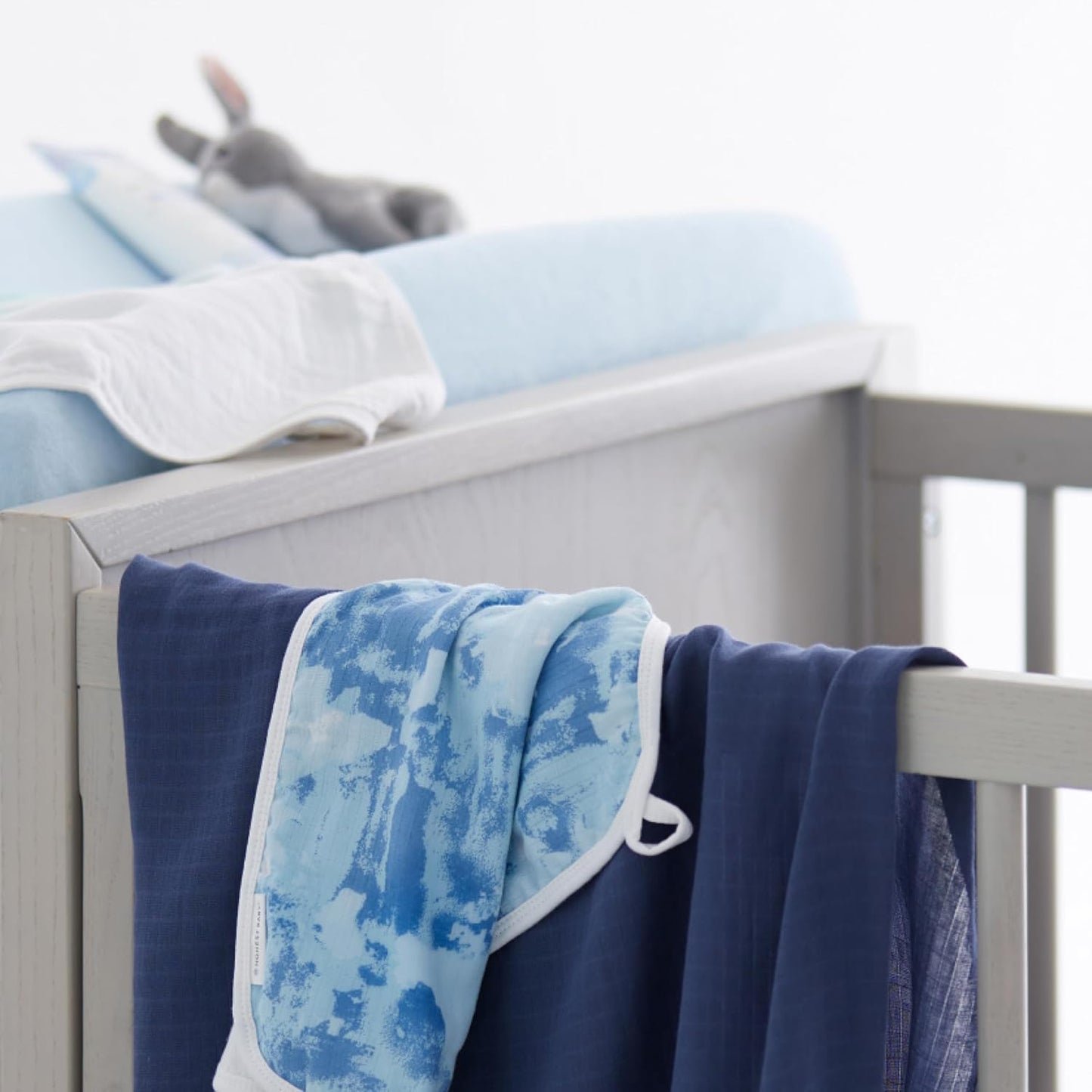 HonestBaby unisex-baby Fitted Crib Sheets Set Standard Mattress, 100% Organic Cotton Baby Boys, Girls, Neutral, 1 Pack - Light Pink, One Size