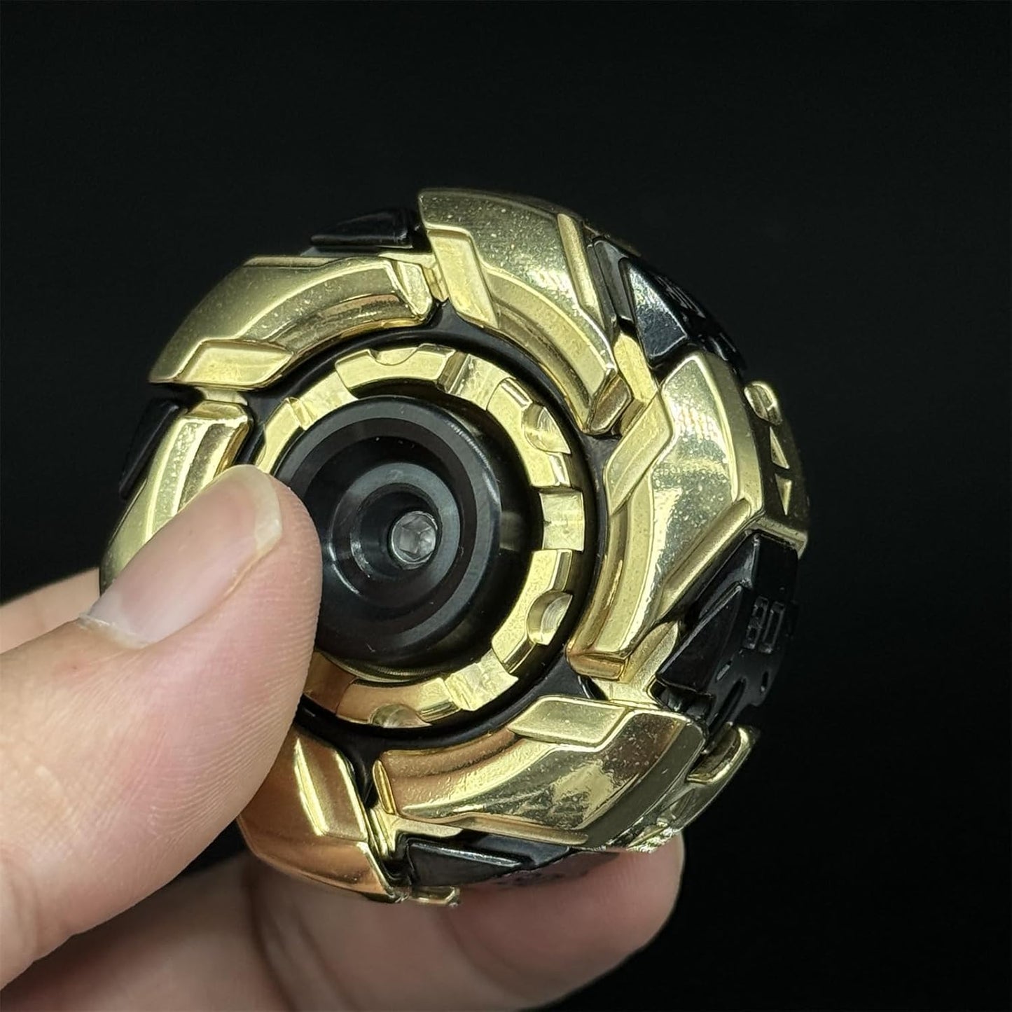 New Metal Deformation Mecha Fidget Spinner EDC Hand Spinner Fidget Toys Adult Anxiety Stress Relief Toys Office Desk Toys Gifts for Boyfriend and Father (Gold Black)