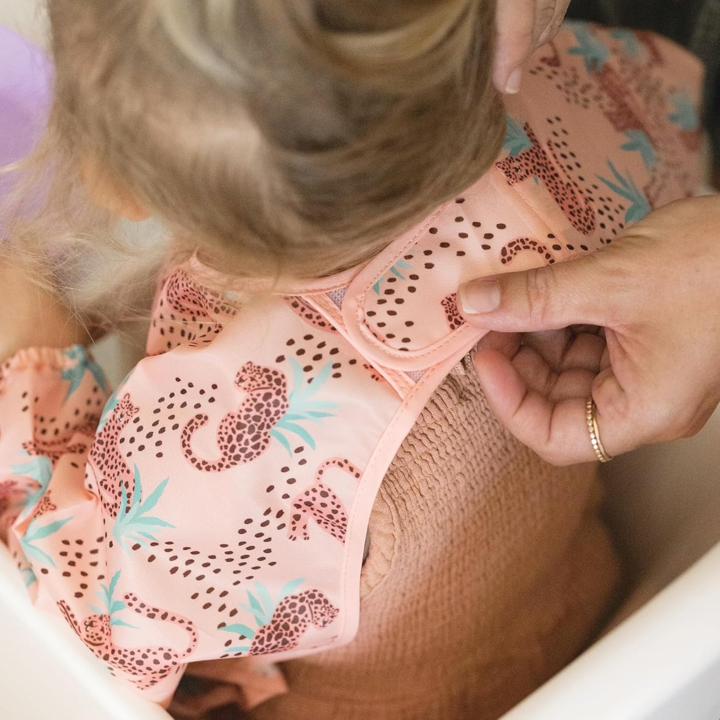 Tiny Twinkle Mess Proof Baby Bib,Waterproof Smock Baby Bib for Eating,Machine Washable Long Sleeve Bib,Baby Led Weaning,Toddler Bib (Leopard, Small 6-24 Months)