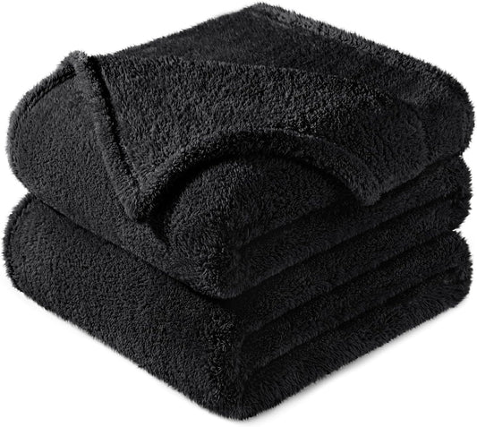 Exclusivo Mezcla King Size Flannel Fleece Blanket, Super Soft Velvet Plush Bed Blanket, Fuzzy Cozy and Warm for All Seasons, 90x104 Inches, Black