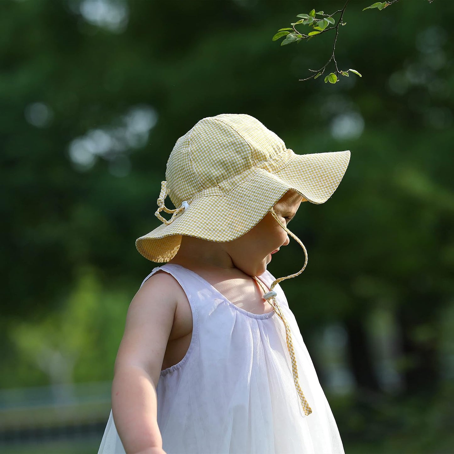 Baby & Toddler Wide Brim Sun Hats UPF 50+ Sun Protection Bucket Cap Cute Adjustable Hat in Seersucker