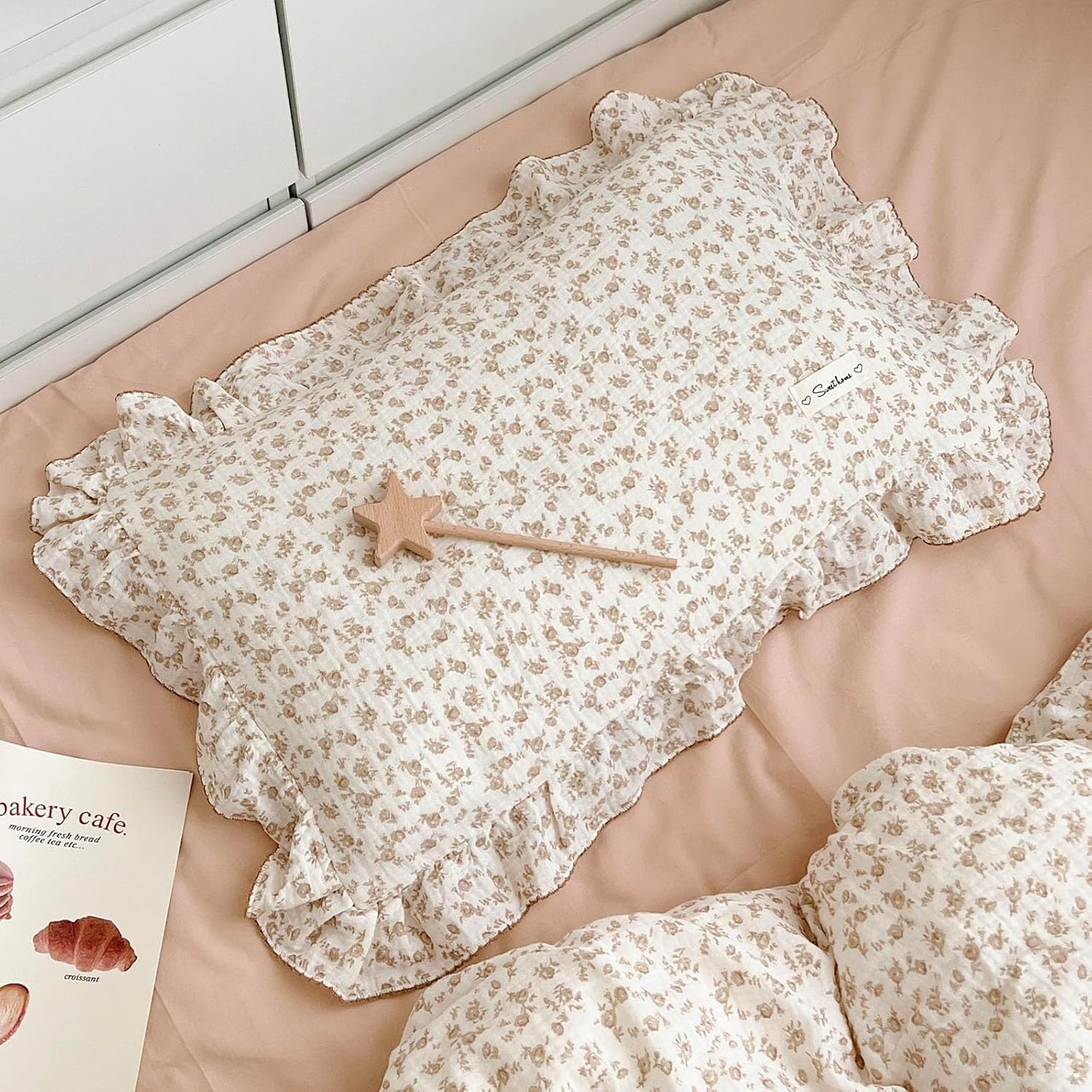 BuLuTu Cotton Muslin Kids Toddler Pillowcase Standard Cute Camellia Flowers Super Soft Travel Pillow Nursery Pillowcase for Boys,Girls,Bedding Decor Machine Washable, Durable Pillowcase,1 Piece