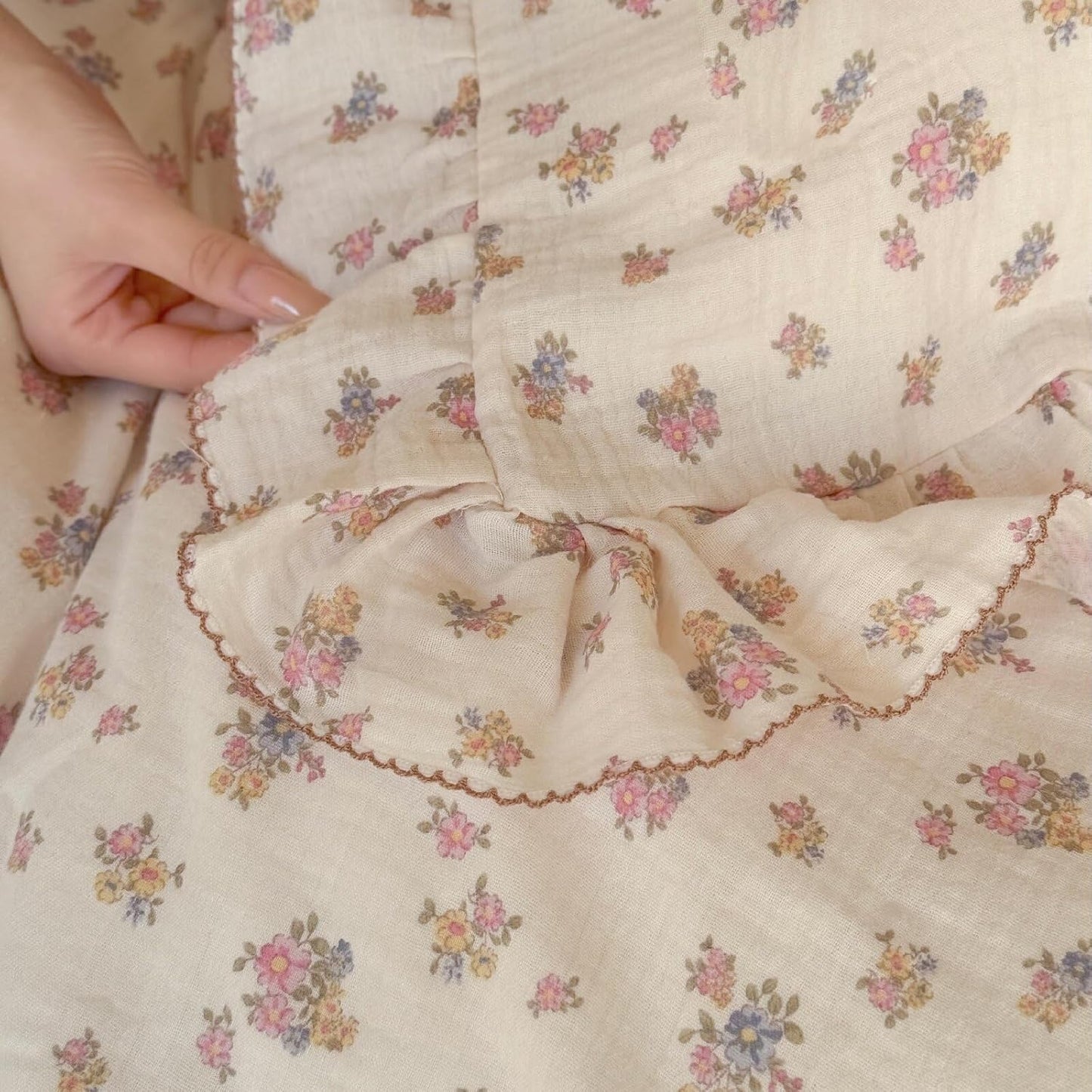 BuLuTu Chic Floral Themed Toddler Pillowcases with Ruffles, 100% Cotton Muslin Pillow Cases Crib Size Pillow Cover with Tuberose Flower Print, 14"x20", Children Bedding Gift