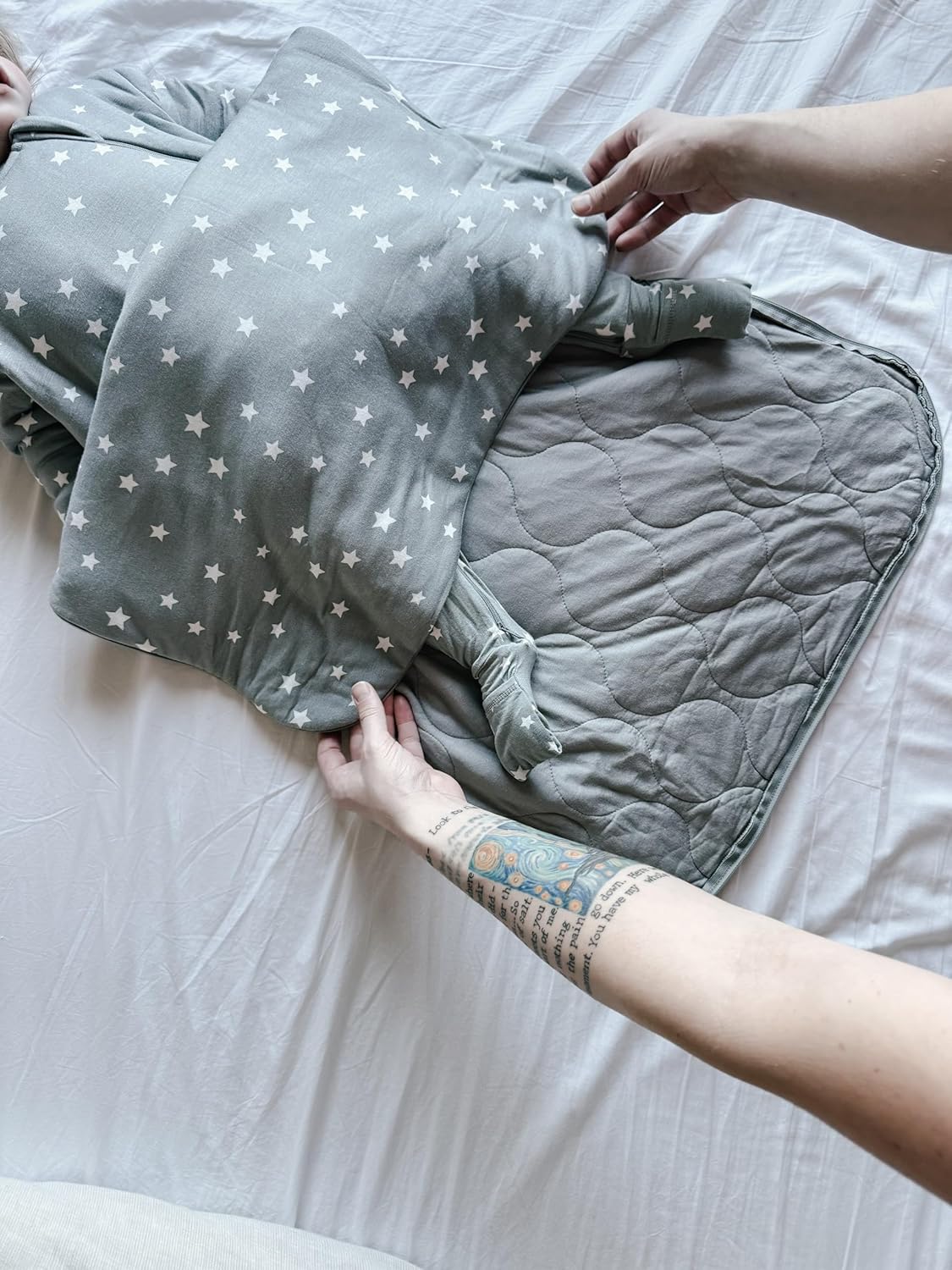 GUNAMUNA Unisex Long-Sleeve Sleep Sack, Wearable Sleep Bag for Babies and Toddlers, Soft Rayon, 1.0 TOG, 3 to 36 Months