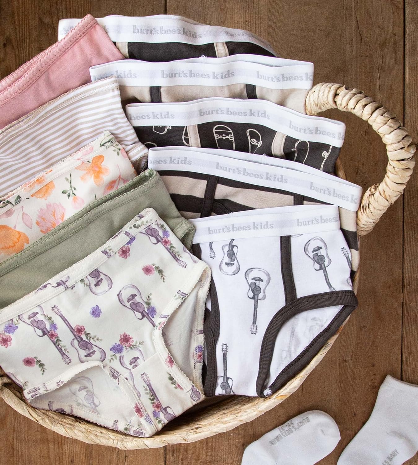 Burt's Bees Baby Toddler Girls' Underwear Set of 5 - Solids, Stripes,Prints, Tag-Free with Sizes for 2T to 8 Years Old