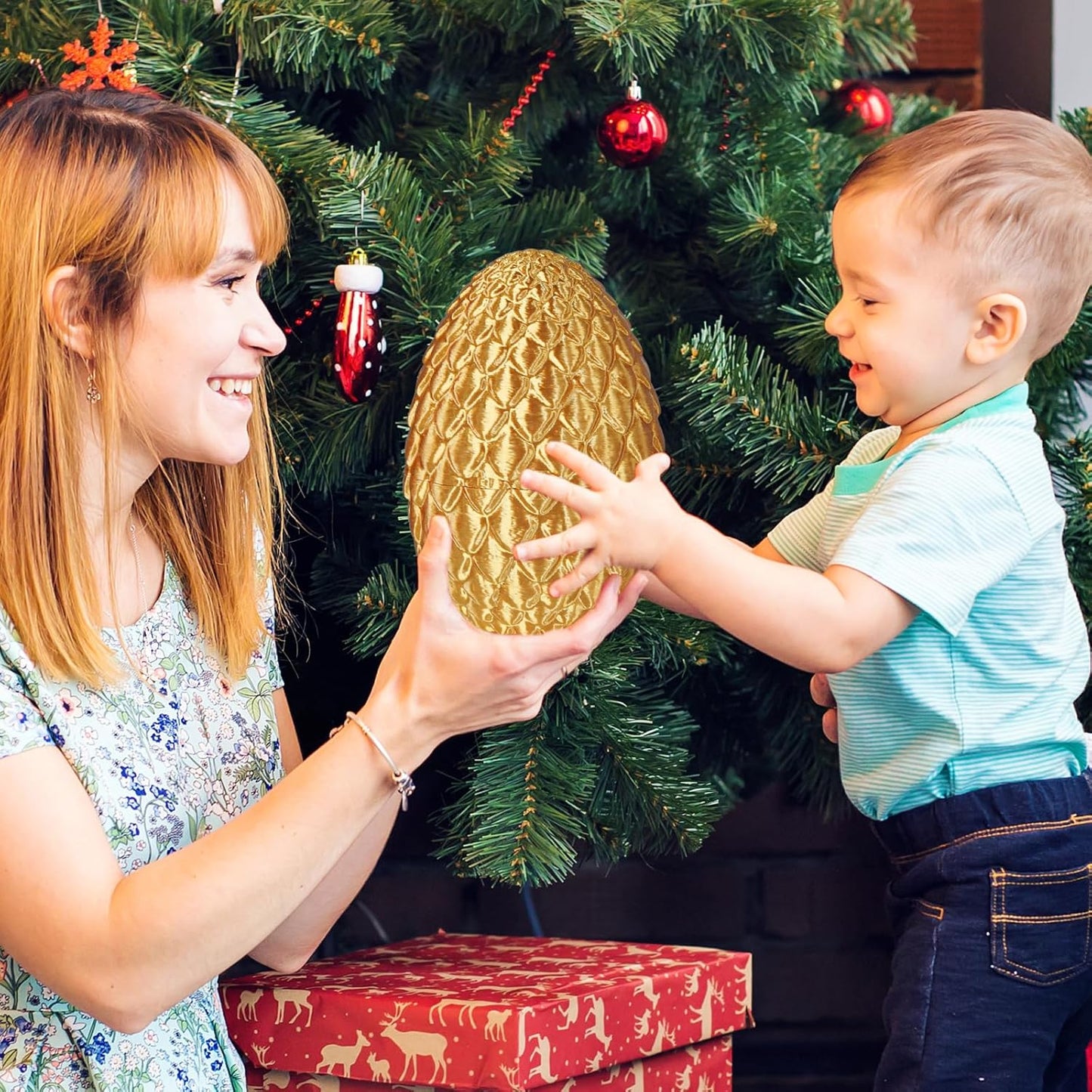 Large Dragon Eggs with Dragon Inside, 3D Printed Surprise Funny Gifts for Kids, Articulated Dragon Fidget Toys for Adults, Executive Desk Toys Office Room Décor (Gold)