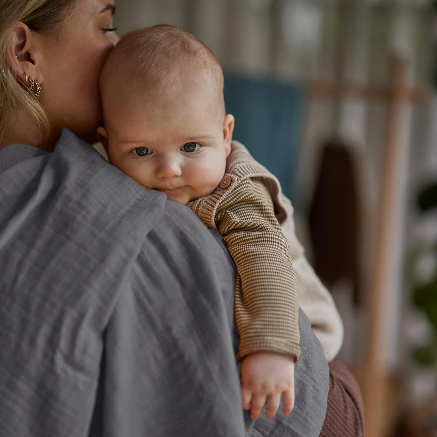 Swaddle - 100% Organic Cotton - Muslin Swaddle Blankets for Newborn, 47" x 47" (Soft Grey)