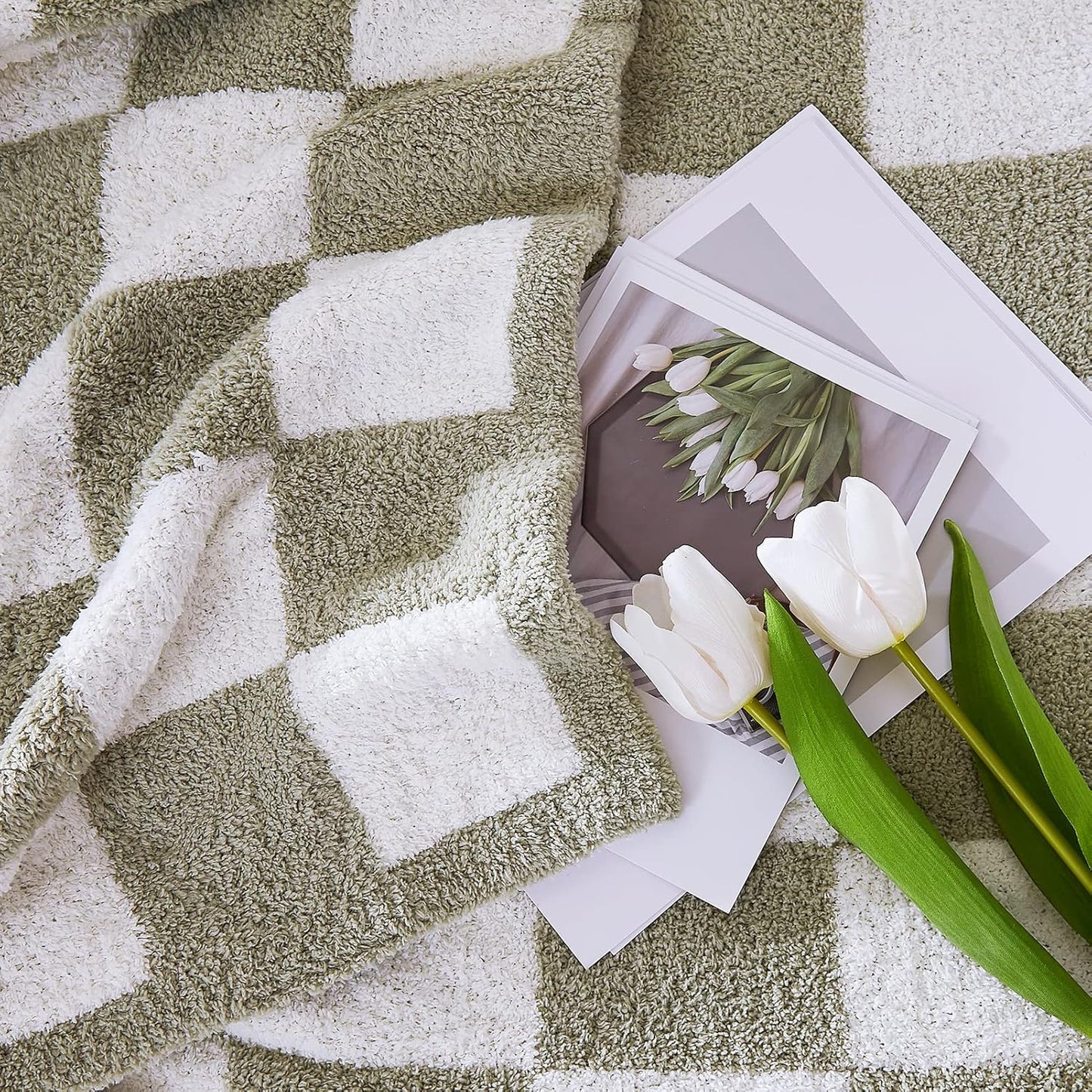 WRENSONGE Checkered Throw Blanket, Sage Green Soft Cozy Fluffy Hand Made Throw Blankets for Couch, Sofa, Chair, Bed, Camping, Picnic, Travel Lightweight Bed Blankets for Women Mothers Birthday Gifts